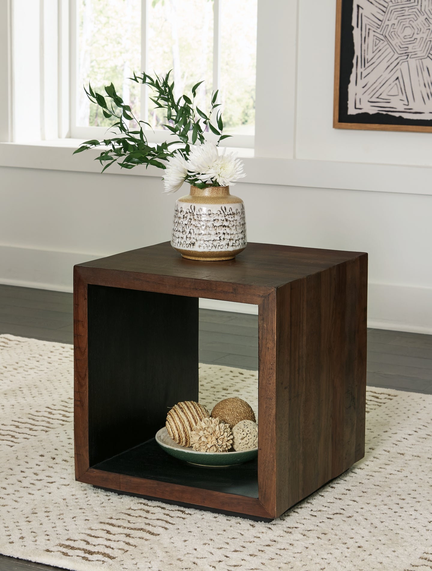 Hensington Square End Table